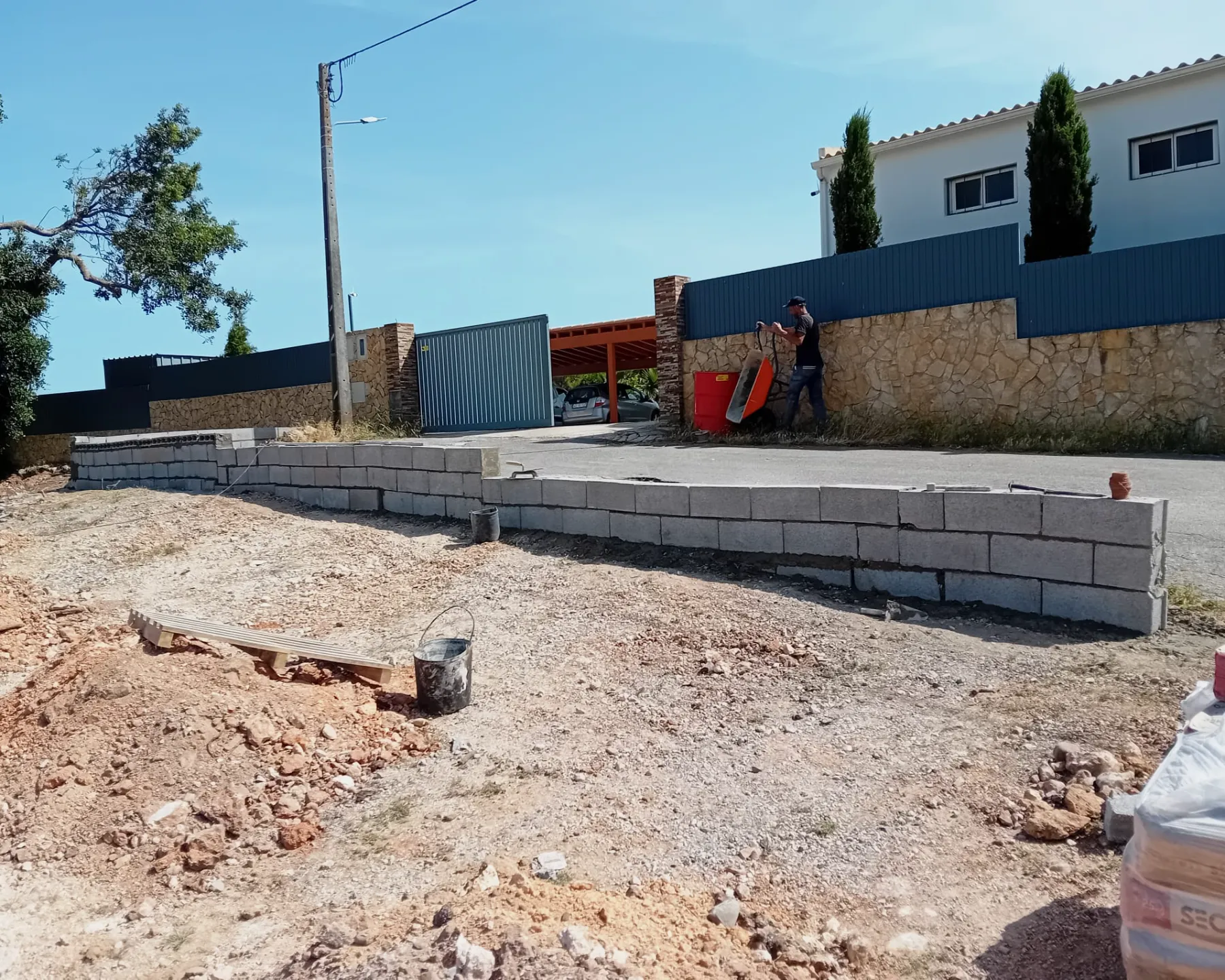 Obra em execução: construção exterior